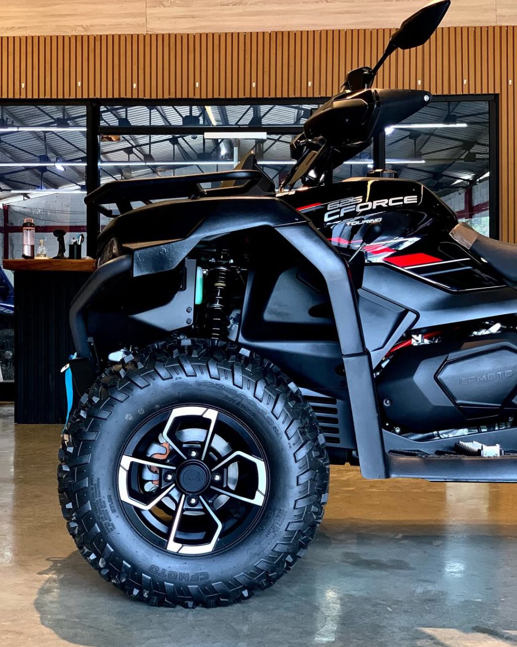 C FORCE 625 CC BENZİNLİ DEV ATV - görsel 4