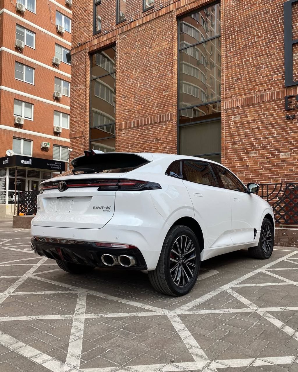SAKLYORS XOX SUV ELEKTİRİKLİ ARABA - görsel 6