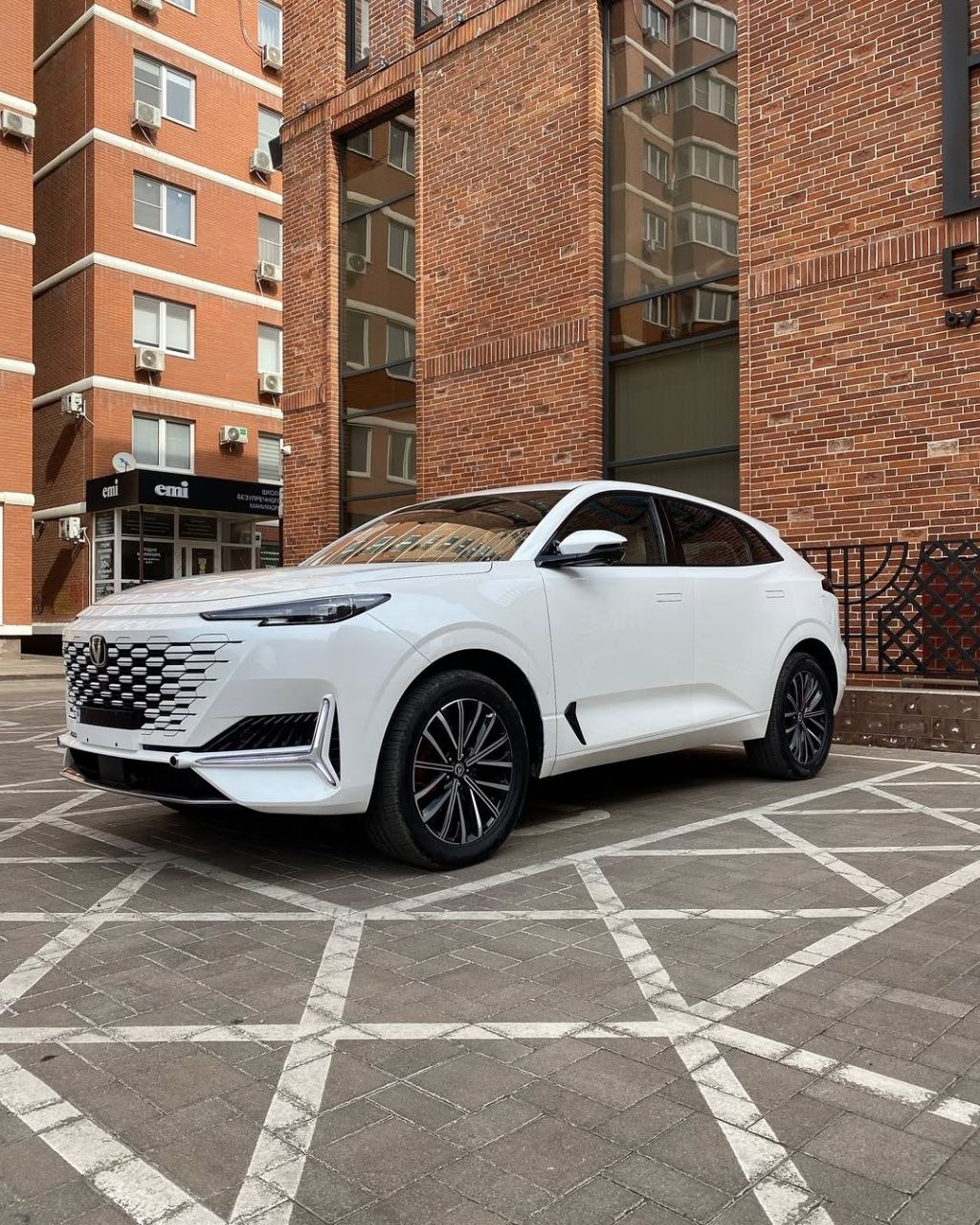 SAKLYORS XOX SUV ELEKTİRİKLİ ARABA - görsel 9